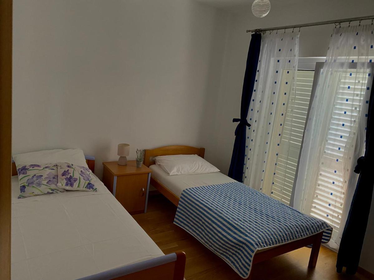 Apartman Nives Leilighet Trogir Eksteriør bilde